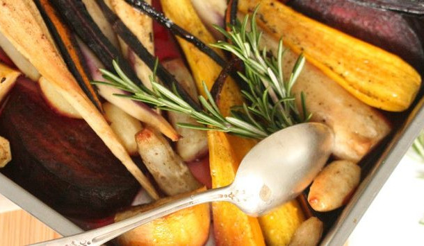 Légumes Racines Rôtis à l'Huile Vierge de Coco & à la Vanille de Grande Comore