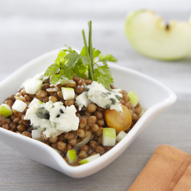 Lentilles tièdes, roquefort et herbes fraîches 
