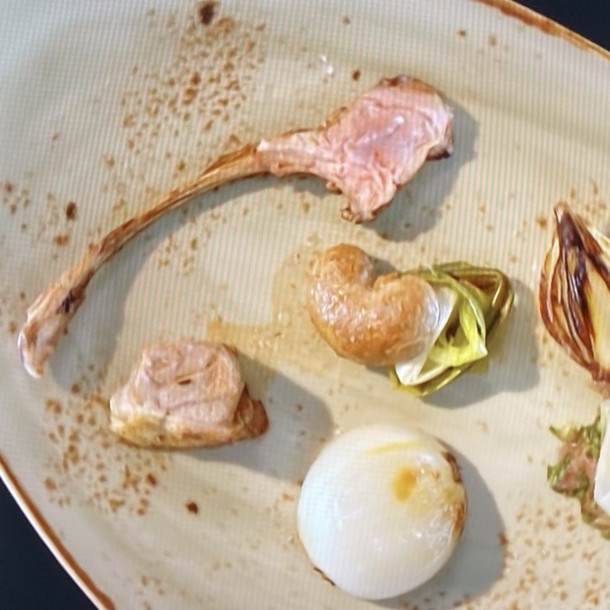 L’évolution de l’agneau : tartare de canon, épaule d’agneau braisée, gigot rôti, rognon au beurre et côtelette grillée