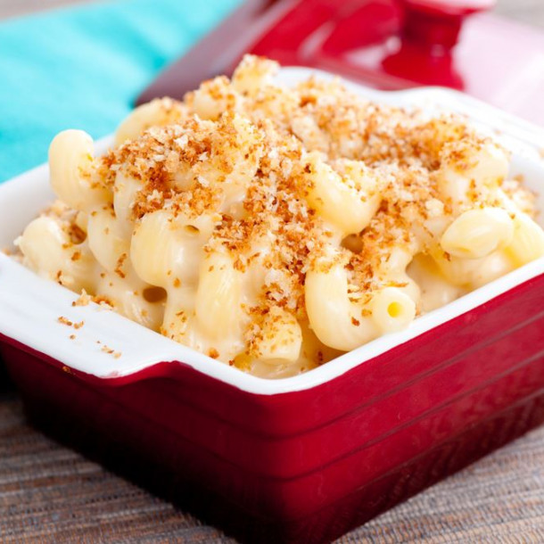 Mac & cheese croustillants en mini cocottes
