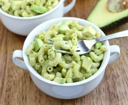 Macaronis, avocat et fromage
