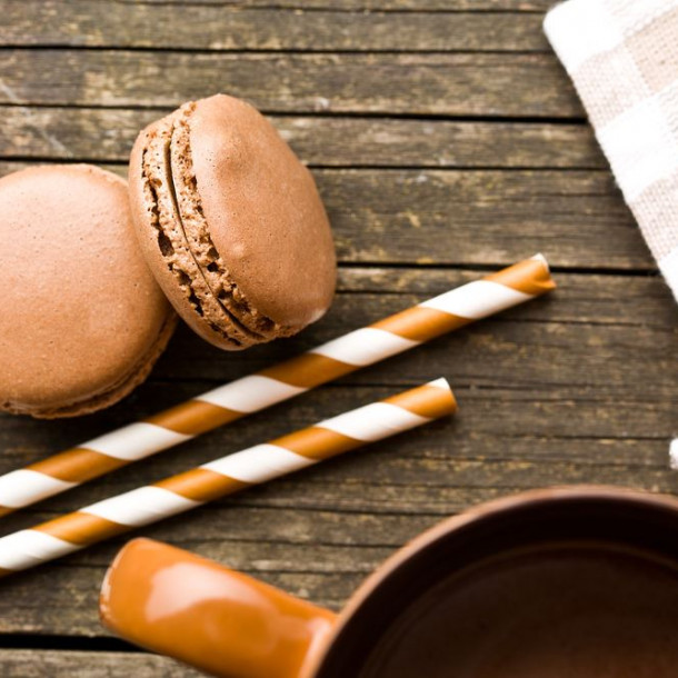 Macarons au chocolat et aux amandes