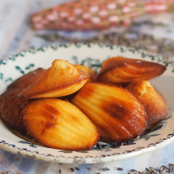 Madeleines à la lavande