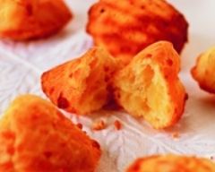 Madeleines apéritives tomates séchées-fromage et baies de Goji