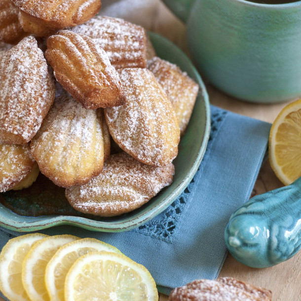Madeleines au miel et au citron