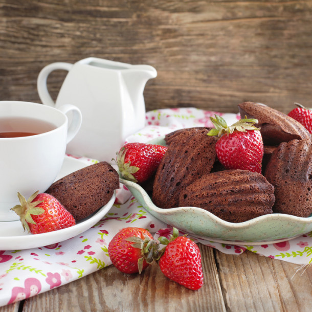 Madeleines au yaourt et chocolat noir