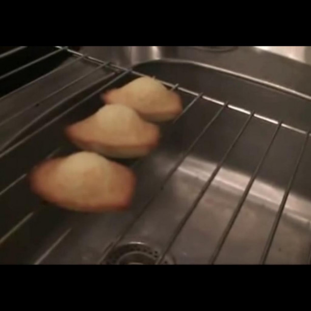 Madeleines traditionnelles au citron 