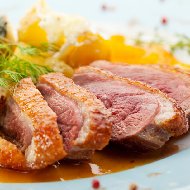 Magret de canard à la rhubarbe