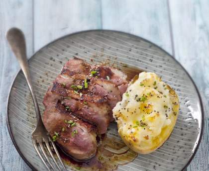 Magret de canard et pommes de terre au chèvre