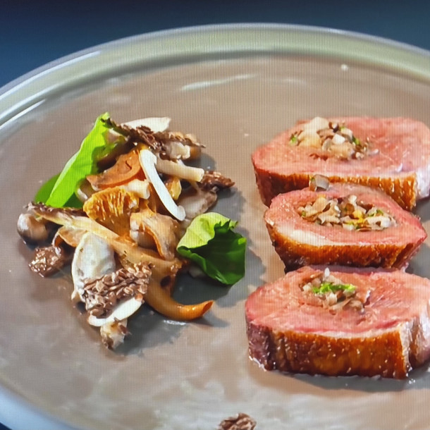 Magret des bois et jus de canard au vin rouge 