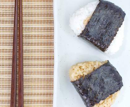 Makis et onigiri (Japon)