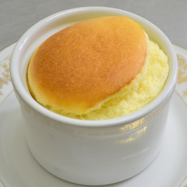 Merveilleux soufflé à la noix de coco au Malibu