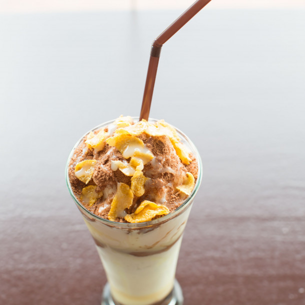 Milkshake chocolat, vanille et corn-flakes