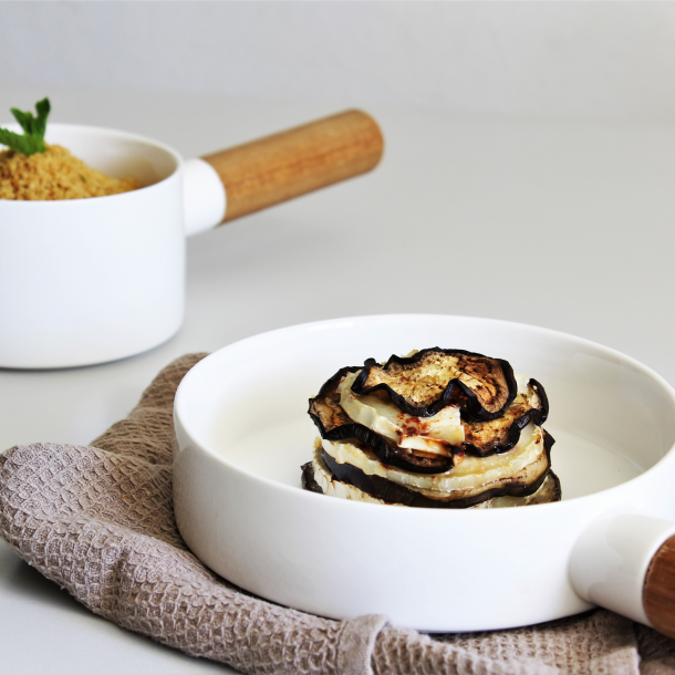 Millefeuille aubergine chèvre cannelle et semoule épicée