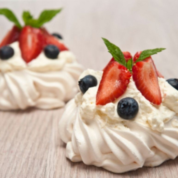 Mini pavlovas