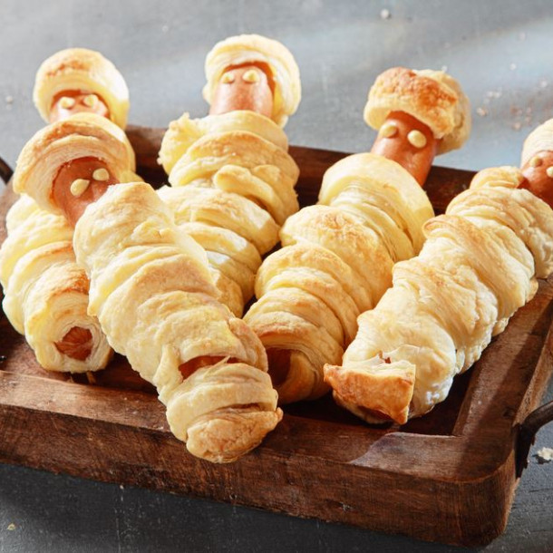 Momies feuilletées de saucisses d’Halloween