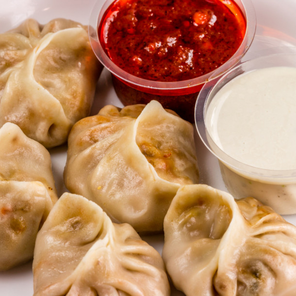 Momos