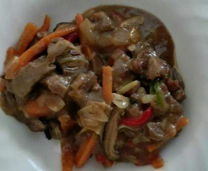 Mon boeuf chinois aux oignons et légumes sautés