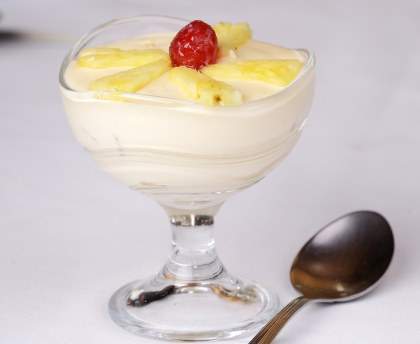 Mousse à l'ananas et au rhum