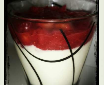 Mousse au chocolat blanc et fraise