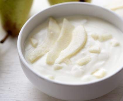 Mousse au chocolat blanc et poires