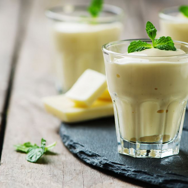 Mousse au chocolat blanc goût vanille-orange