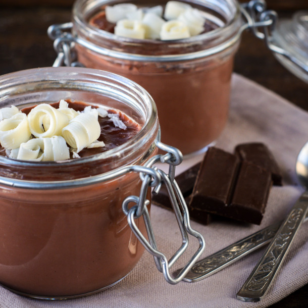 Mousse au chocolat en bocal