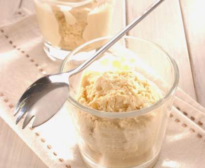 Mousse de petits-suisses au café