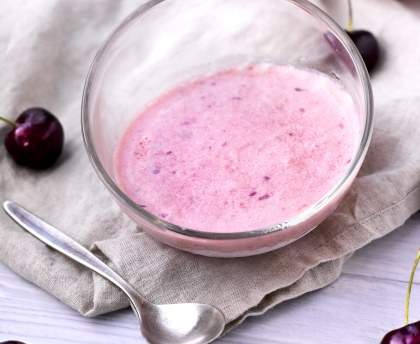 Mousse glacée aux cerises