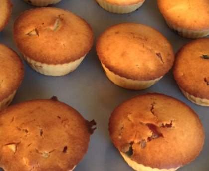 Muffins ( aux raisins ou pépites de choco ou fruits confits)