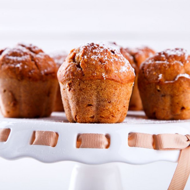 Muffins à la confiture de pêche et amandes