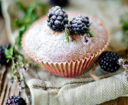 Muffins aux mûres (végétaliens et sans gluten)
