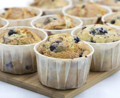Muffins aux myrtilles et aux noix de pécan
