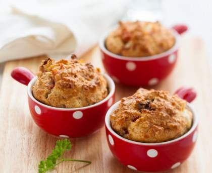 Muffins aux tomates séchées et olives noires