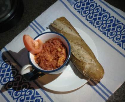 Mug cake salé - sauce tomate & blanc de poulet