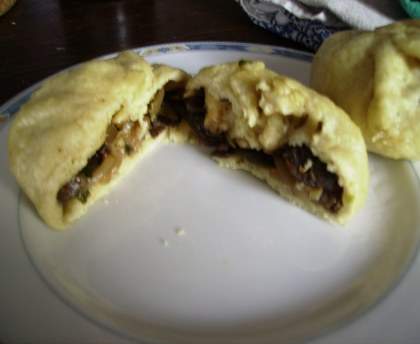Nikuman (délicieuse brioches au porc cuites à la vapeur)
