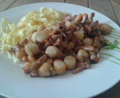 Noix de pétoncles aux girolles