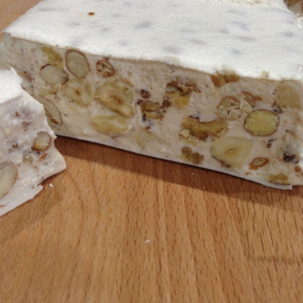 Nougat aux fruits secs