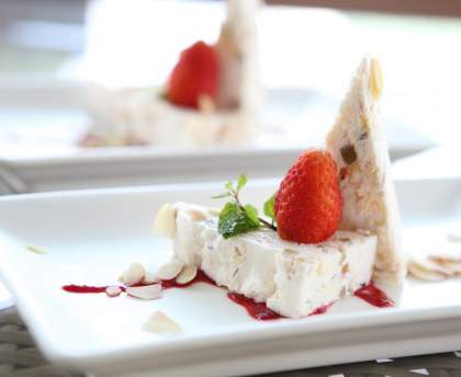 Nougat glacé aux amandes