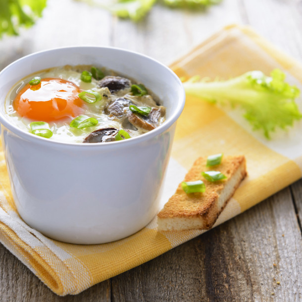 Oeuf cocotte au foie gras au micro-ondes