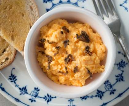 Oeufs brouillés à la truffe