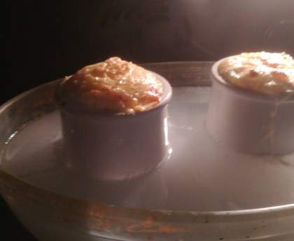 Oeufs cocotte au roquefort et gruyère