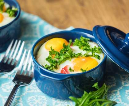 Oeufs cocottes au poivrons safranés