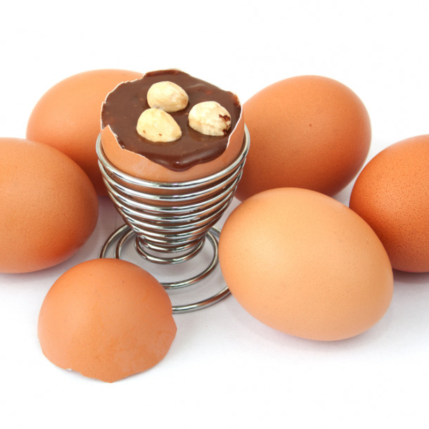 Oeufs de Pâques à la coque chocolat-noisettes