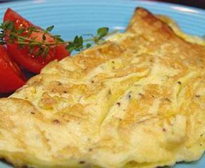 Omelette minute soufflée au fromage