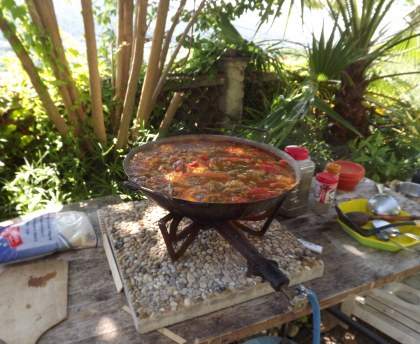 Paëlla traditionnelle aux fruits de mer