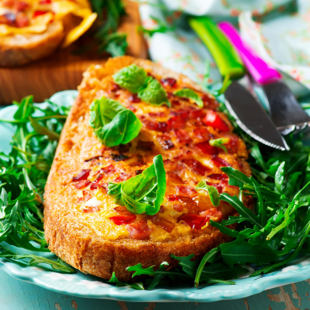 Pain perdu-pizza tomate et mozzarella