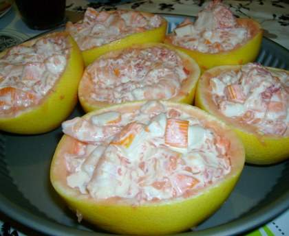Pamplemousse farci surimi et coeurs de palmier