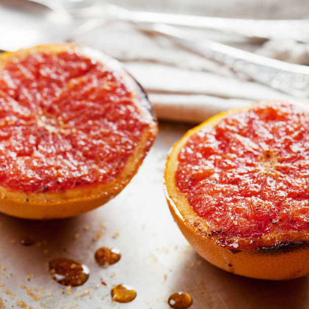 Pamplemousses roses caramélisés au thym