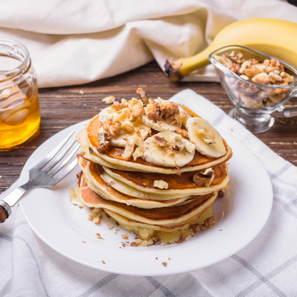Pancakes bananes, avoine et fromage blanc